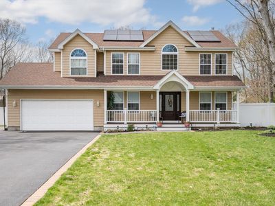 463 Rowlinson Drive, Shirley, NY, 11967