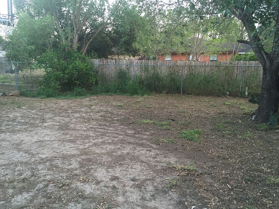 2nd image of 809 W 25th St