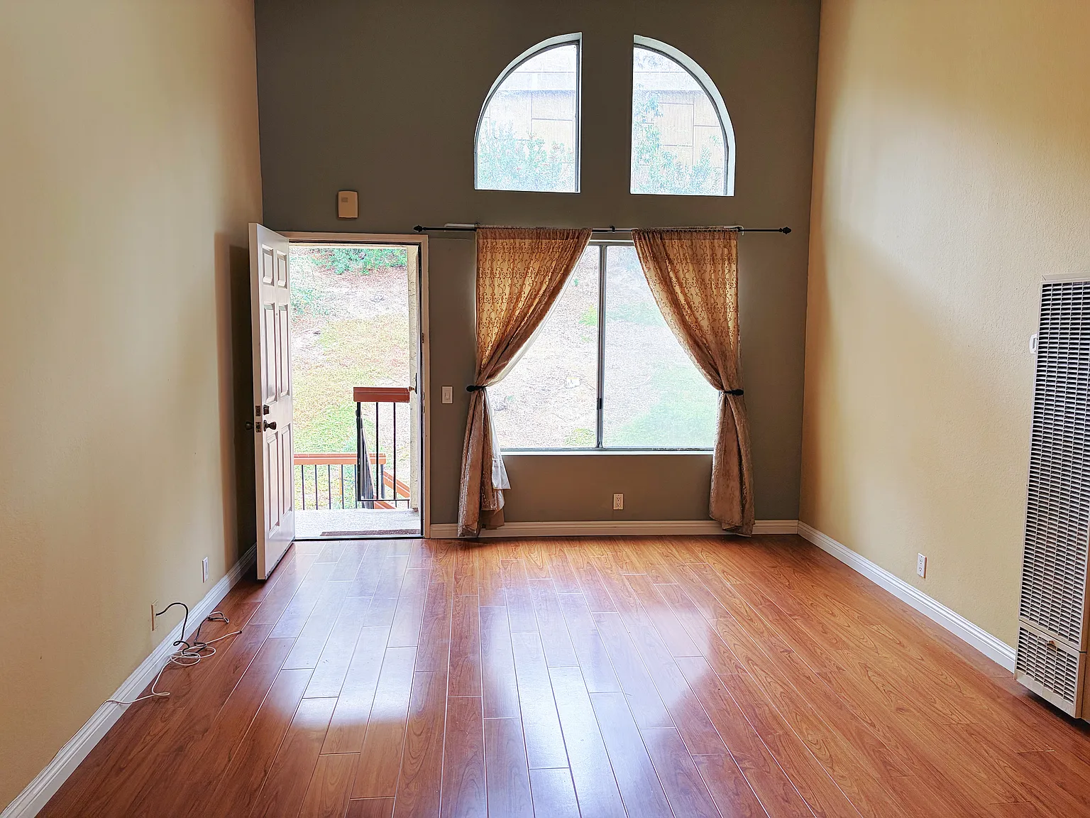 1 bed, 685 sqft, $2,700 — Photo 2