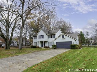 2259 Woodlark Dr, Holland, MI 49424