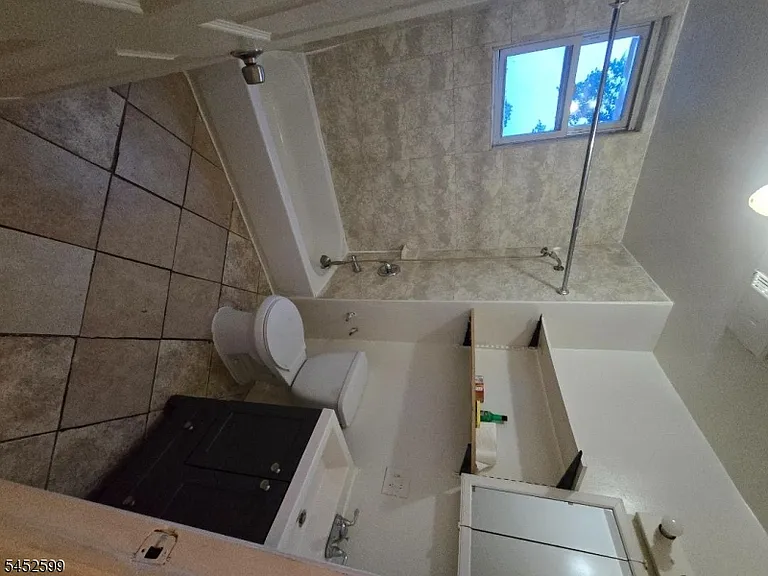 782 Grove St #2 — Photo 6