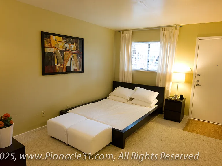 Pinnacle 31 — Photo 34