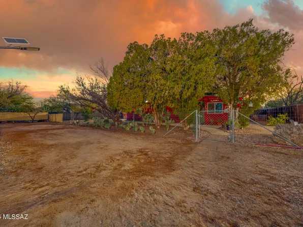 9325 S Vicki Dr, Tucson, AZ 85736