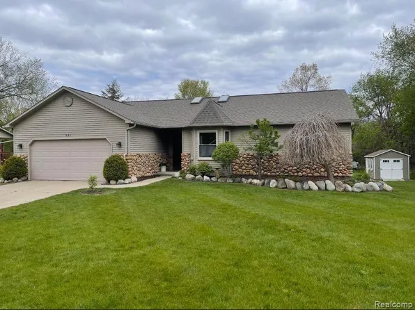 632 Mill St, Fenton, MI 48430