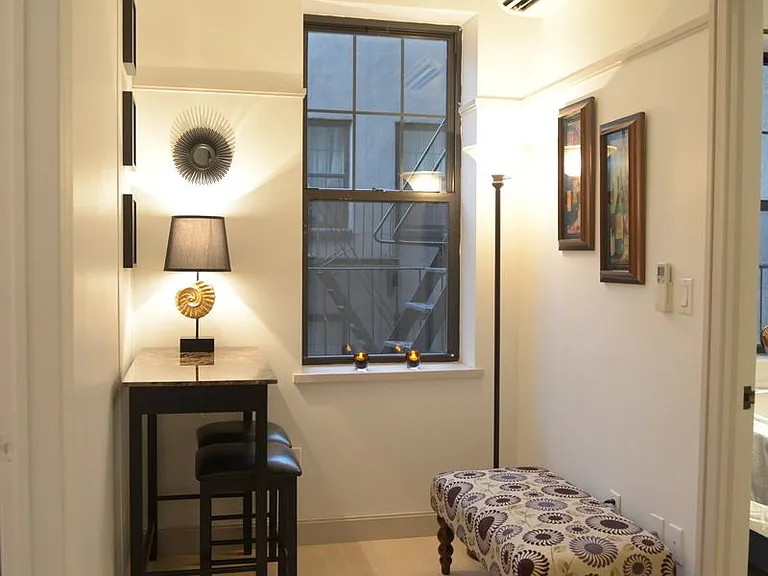 459 W 43rd St #4B — Photo 4