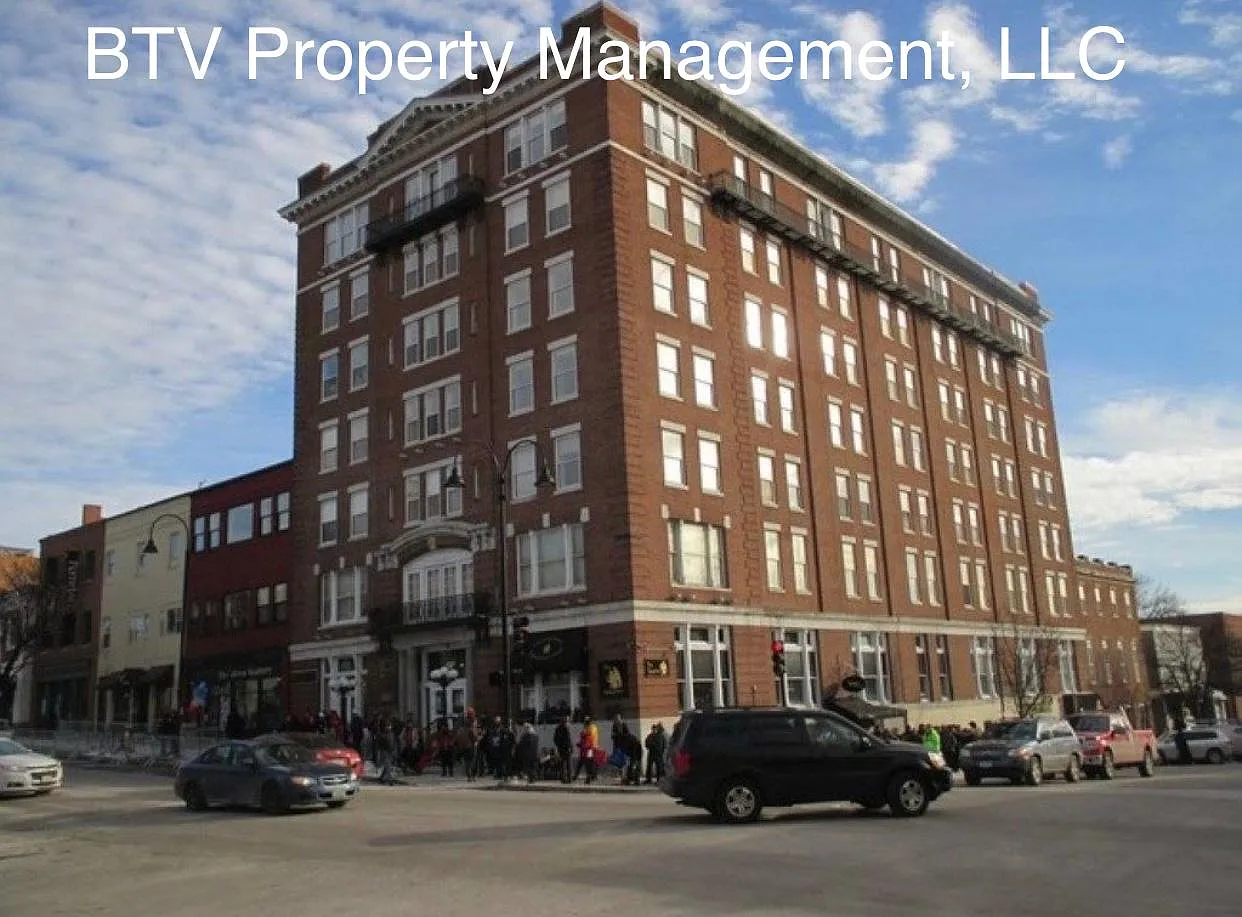 131 Main St — Photo 1