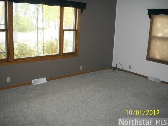 4th image of 612 S Armstrong Ave