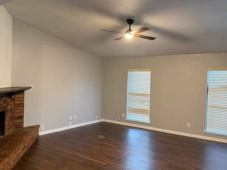1124 Joshua Tree Dr — Photo 3