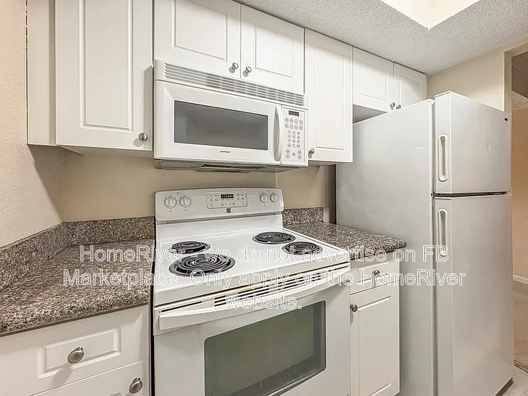 3919 Bell Tower Dr #1 — Photo 4