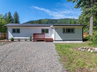 8345 Holly Ln, Maple Falls, WA 98266