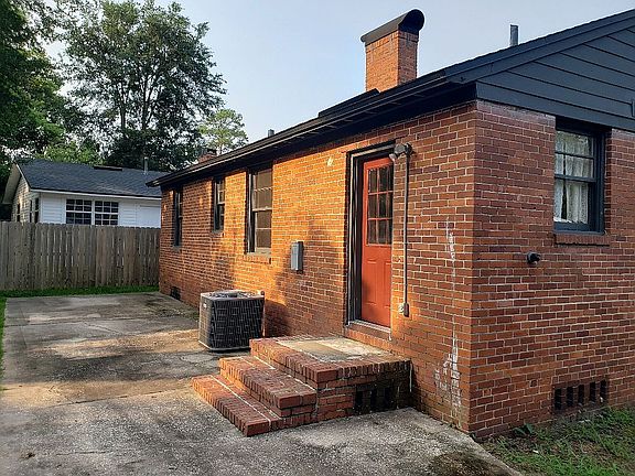 5th image of 1031 S Fairwood Ln