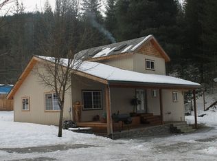 622 Upper Page Rd, Smelterville, ID 83868