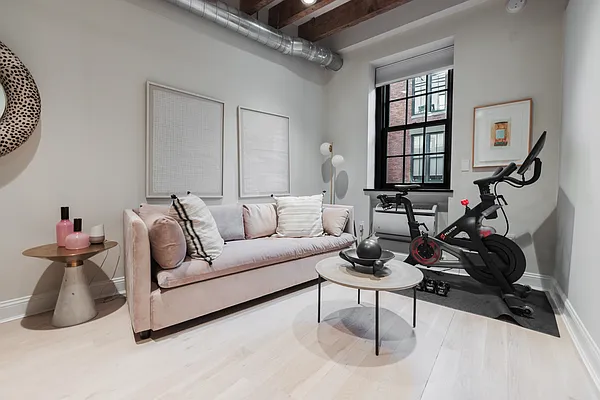 Sold by Owner | media 8