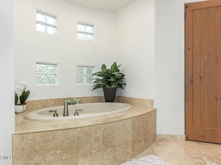 10685 E Cottontail Ln — Photo 17