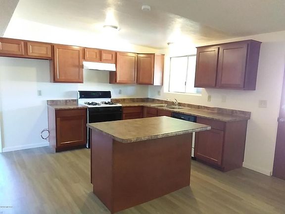 610 N. Bedford Drive (31)