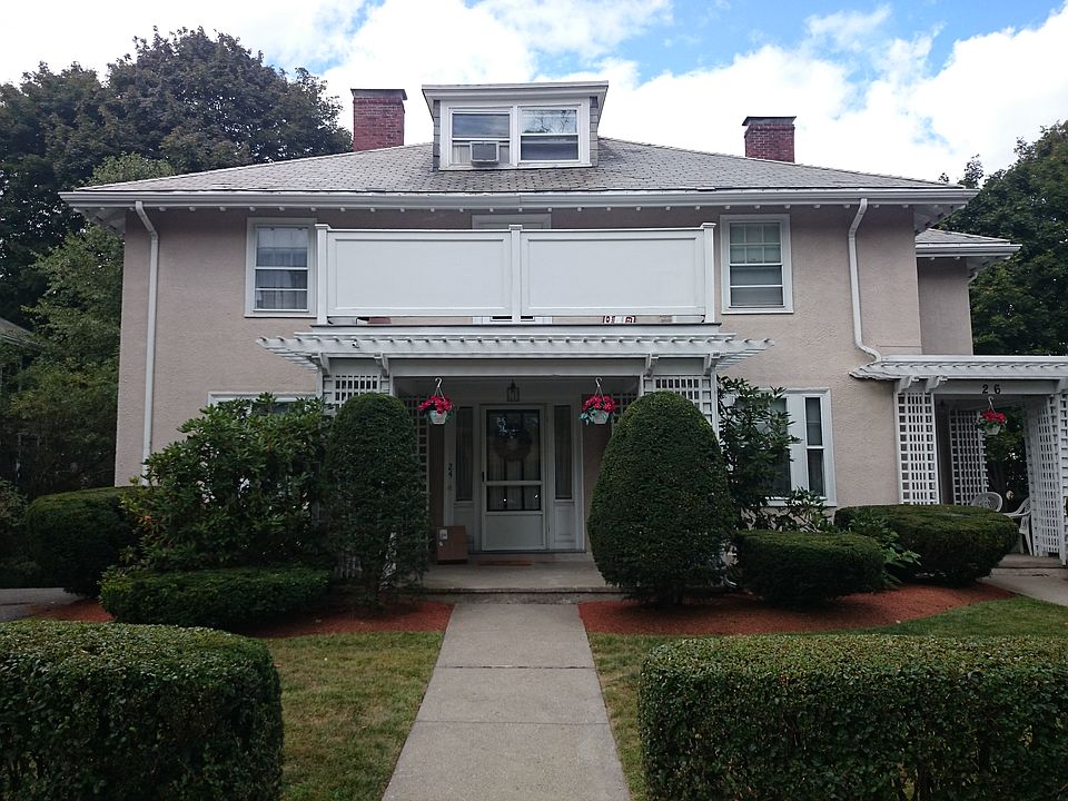 2nd image of 24 Lake St