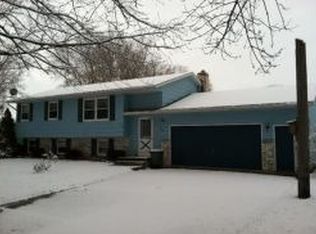 248 River Rd, Columbus, WI 53925