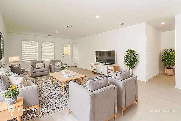 14903 Warwick Shr — Photo 5