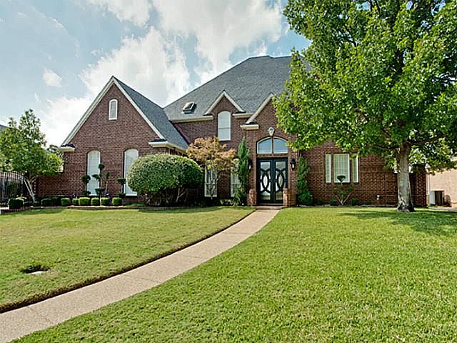 1st image of 6023 Lakehurst Ct