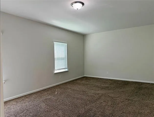 18158 Logan Ct — Photo 6