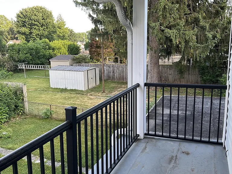 106 N Main St #B — Photo 3