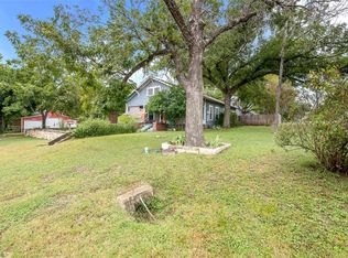 402 S Erath, Meridian, TX 76665