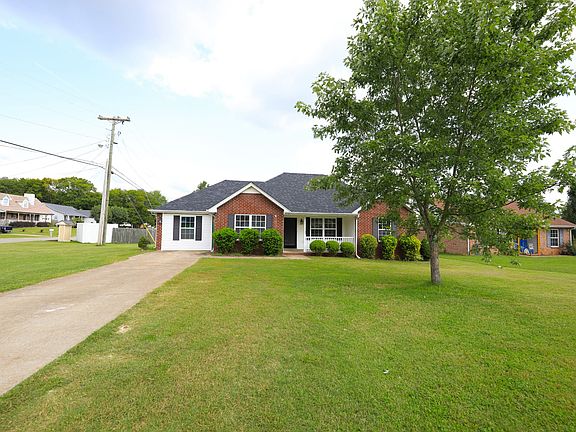 2nd image of 401 Cindi Ct