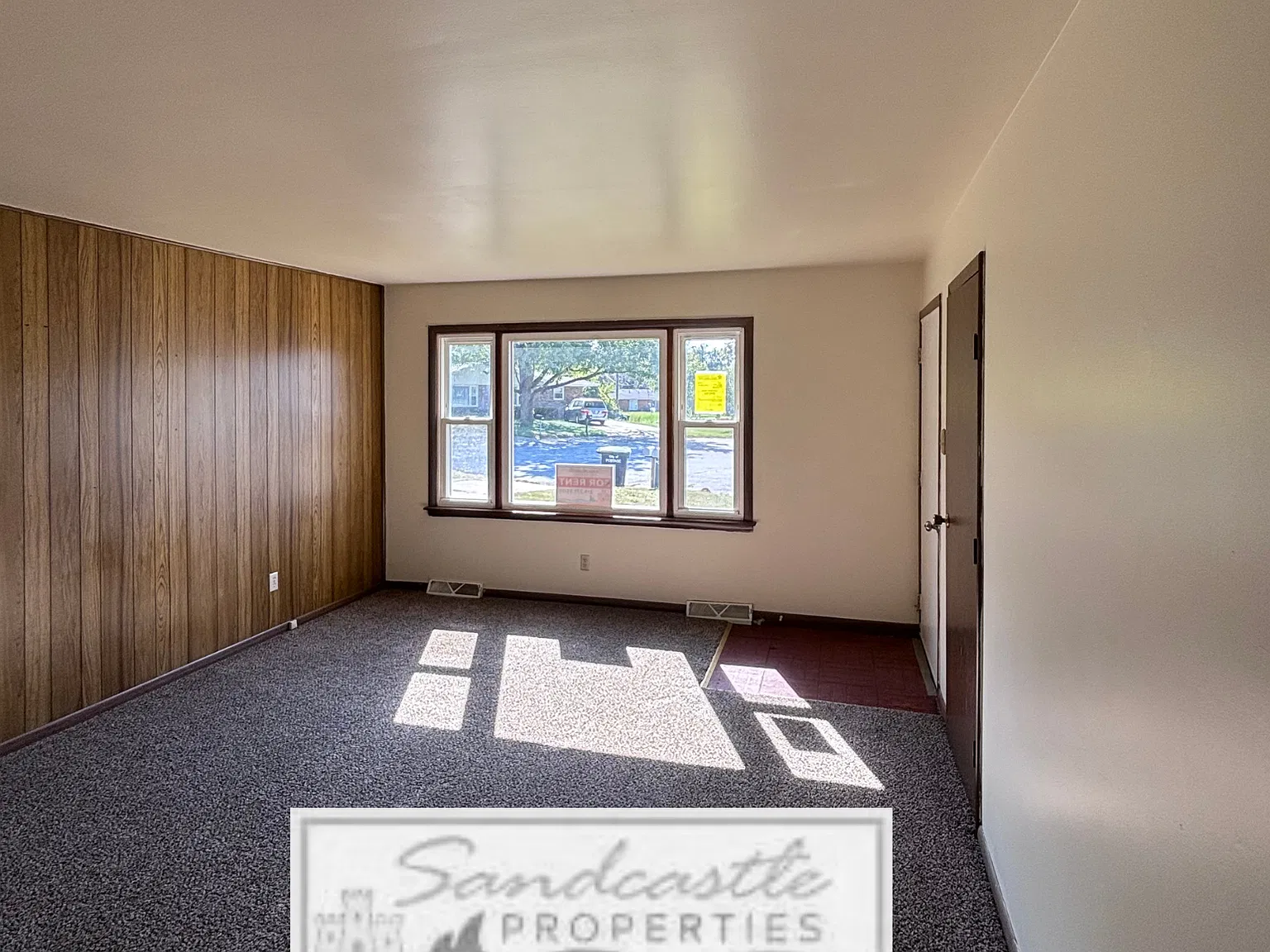 2 bed, $1,350 — Photo 2