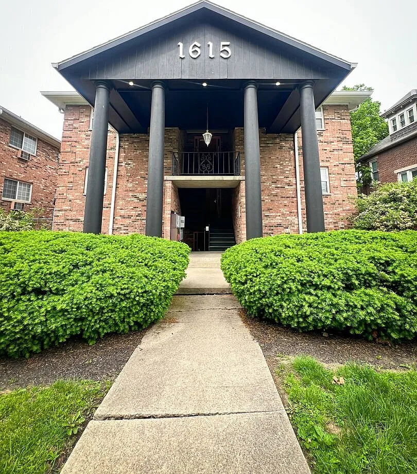 Updated Studios near University District and Short North! — Photo 1