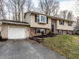 1505 Federal Dr, Downingtown, PA 19335