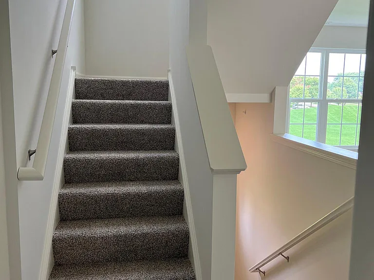 3820 Bissel Dr — Photo 15