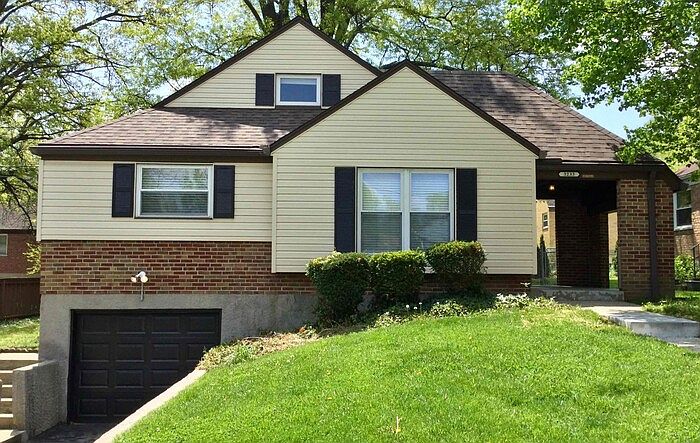 1st image of 3233 Hanna Ave