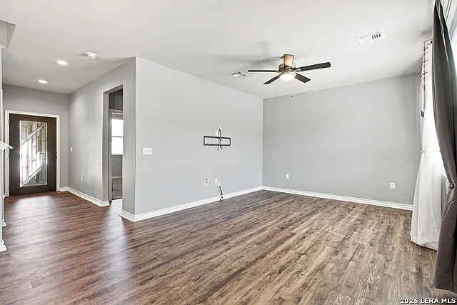21018 Chestnut Cv — Photo 4