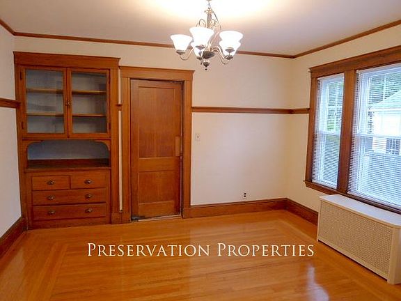 2nd image of 614 Watertown St #2