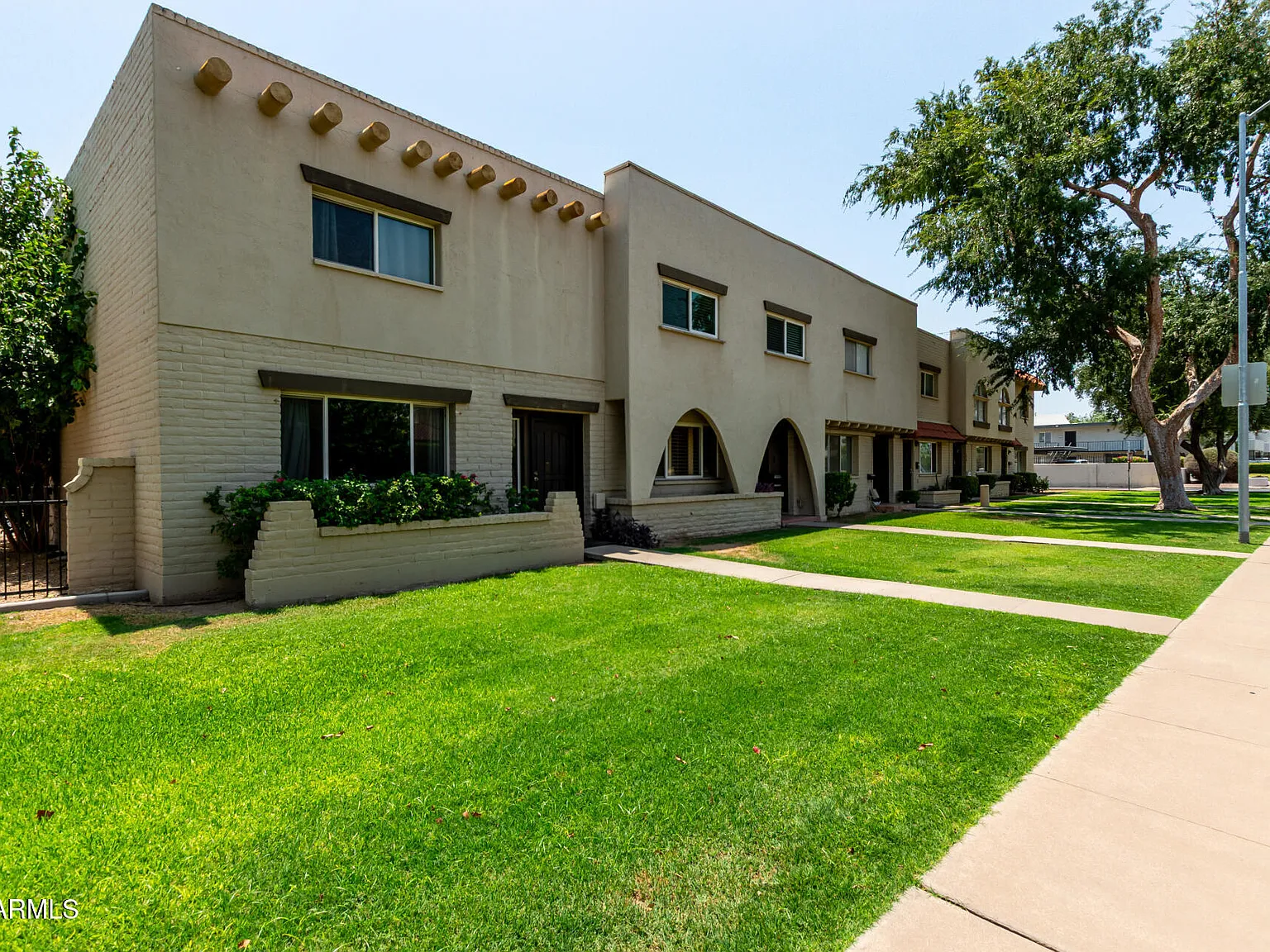 3 bed, 2.5 bath, 1632 sqft, $2,500 — Photo 2
