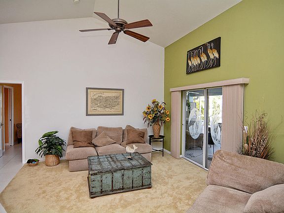 4th image of 2603 SW 28th Ter