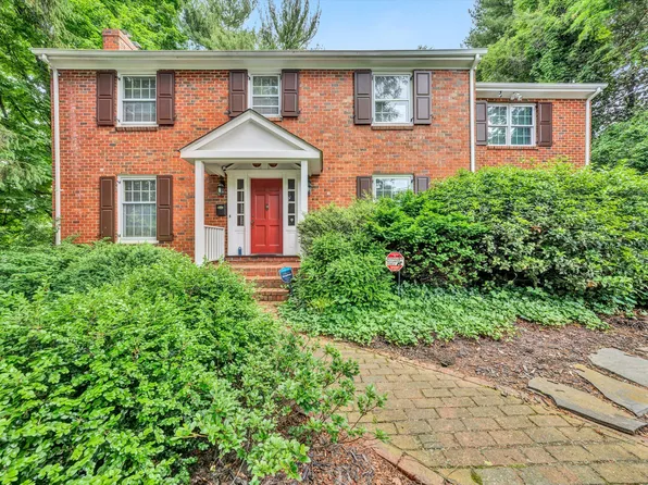 715 28th St SW, Roanoke, VA 24014