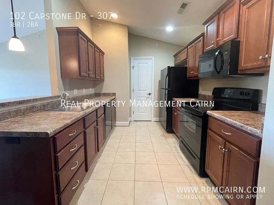 3 Bedroom 2 Bathroom Cornerstone Apartment — Photo 4