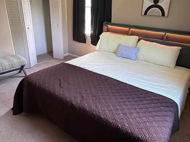 75 Mayflower Dr #4 — Photo 17