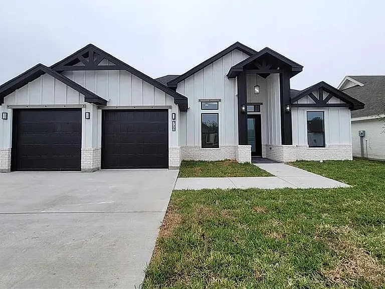 729 Saint Vincent Dr — Photo 1