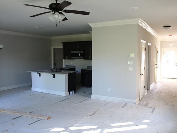 4th image of 411 Cordova Ave