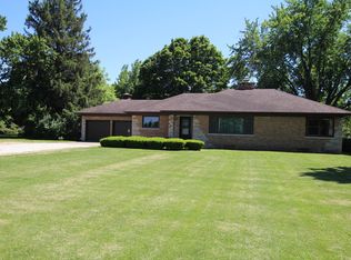 705 E Union St, Earlville, IL 60518
