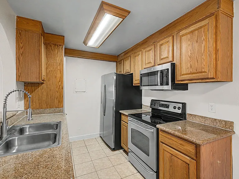 1515 E Reno Ave #A103 — Photo 14
