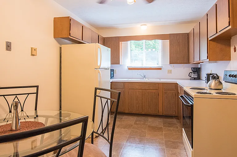 Lake Cable Village Apartments — Photo 10
