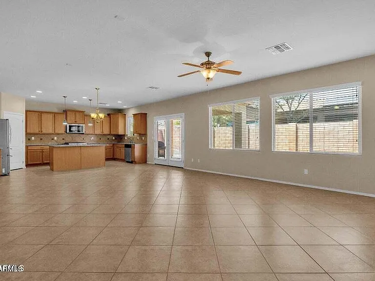 5542 W Kowalsky Ln — Photo 7
