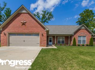 1015 Neeleys Bnd, Spring Hill, TN 37174