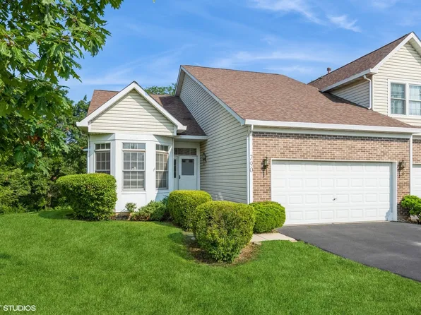 790 Duvall Dr, Woodstock, IL 60098