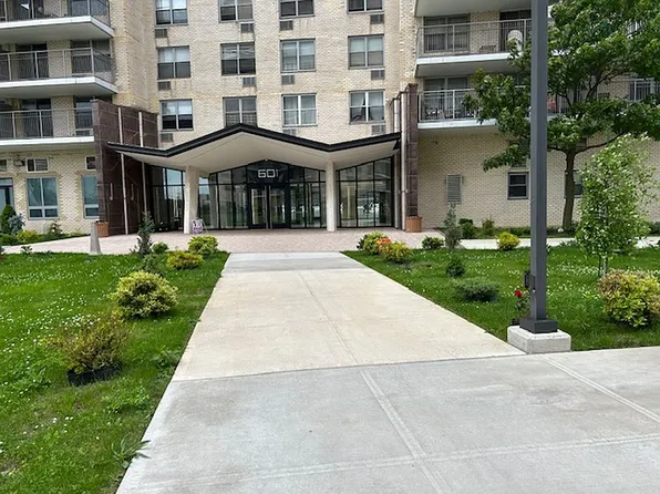 601 Surf Ave APT 5J, Brooklyn, NY 11224