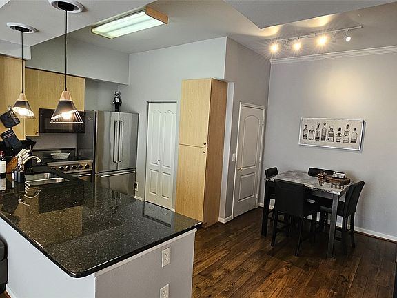 3rd image of 3225 Turtle Creek Blvd APT 1610