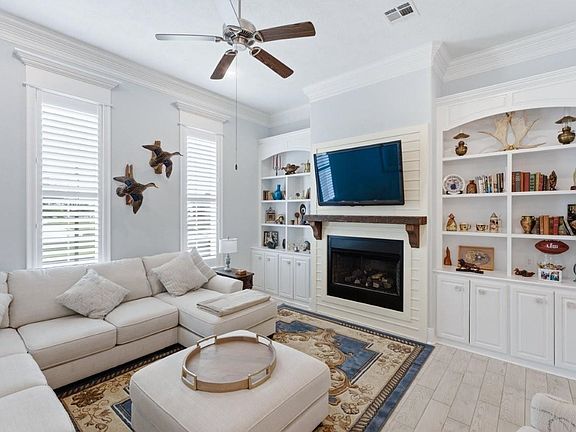 4th image of 3060 Basin Way